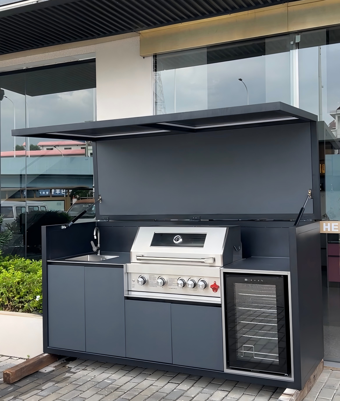 Outdoor Kitchens